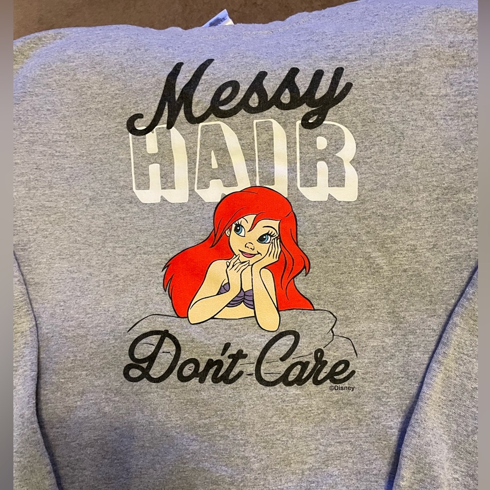Disney Gilden sweatshirt Ariel Little Mermaid Medium